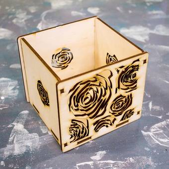 Карандашница "Розы" - Подносы и ящики