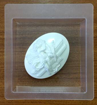 Пластиковая форма для мыла "Камея поцелуй ангела" - Для моделирования